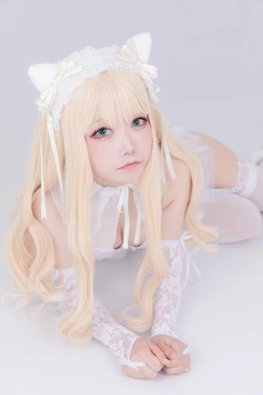 011号coser[698p+12v,637mb]